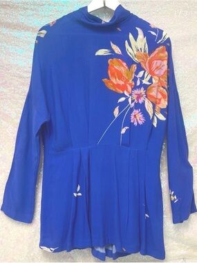 💙Free People Vibrant Royal Blue Floral Mock-Neck Pullover-Boho Chic- Summer💙